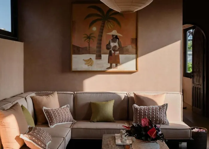 Lyfe Stylish 1br In Villa *
